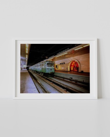 Photographie d'un MP59 à la station Louvre - Rivoli : aménagement culturel