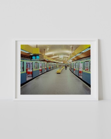 Photographie d'une station renovée style Motte, terminus ligne 5, quai central