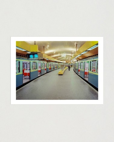 Photographie d'une station renovée style Motte, terminus ligne 5, quai central