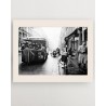 Black and white photograph of passengers boarding on a bus - RATP la ligne