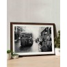 Black and white photograph of passengers boarding on a bus - RATP la ligne